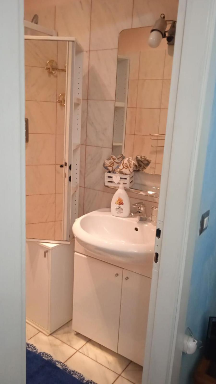 Casa Vacanza Leonida Carrara Esterno foto